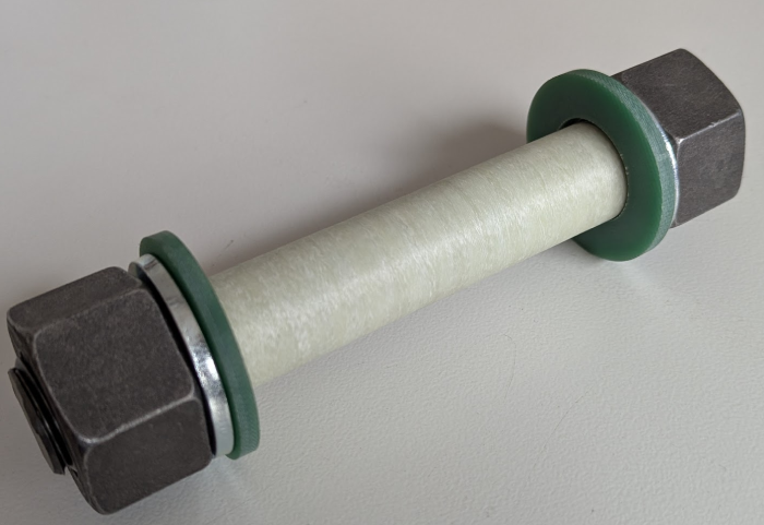 Isolierschraube200 Gewindebolzen M24x160 mit GFK-Mantel, Werkstoff 42CrMo4+Qt